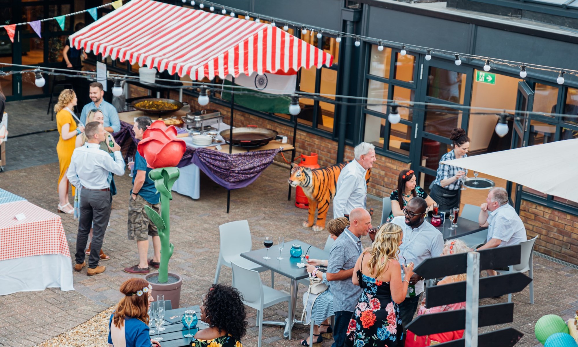 Woodlands Courtyard Events (55)