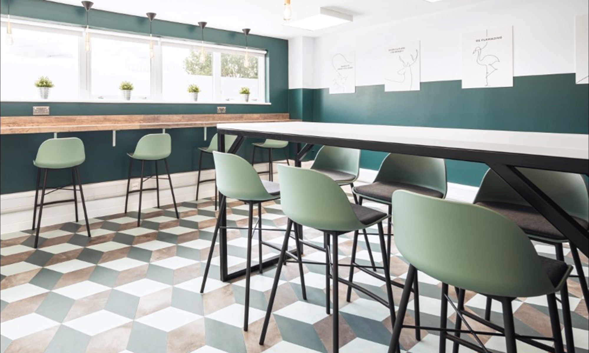 Co Working Waterfront Hotel (2)